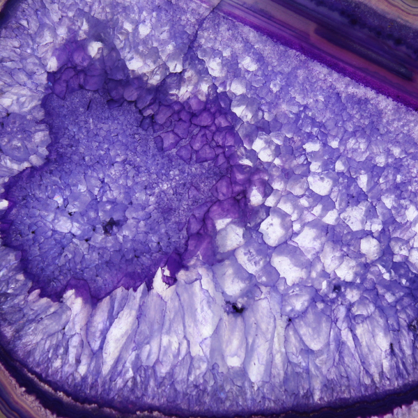 Brazilian Purple Agate Plaque: Decorative Object