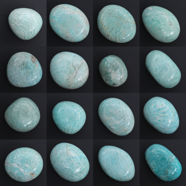 Amazonite pebble