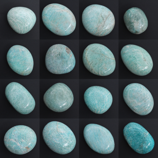 Amazonite pebble