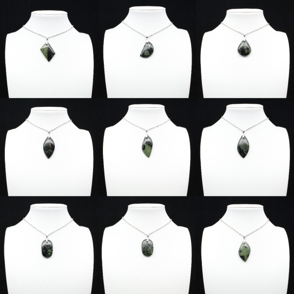 Kambamba Jasper Leaf Pendant
