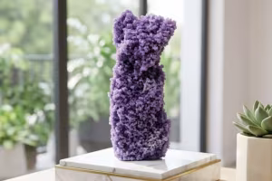 Chalcedony cluster