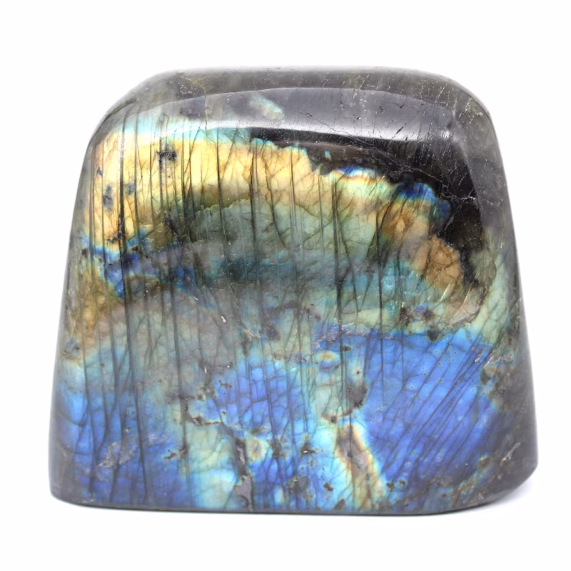 Labradorite: Discover the secrets of this stone with mysterious reflections labradorite bloc 019