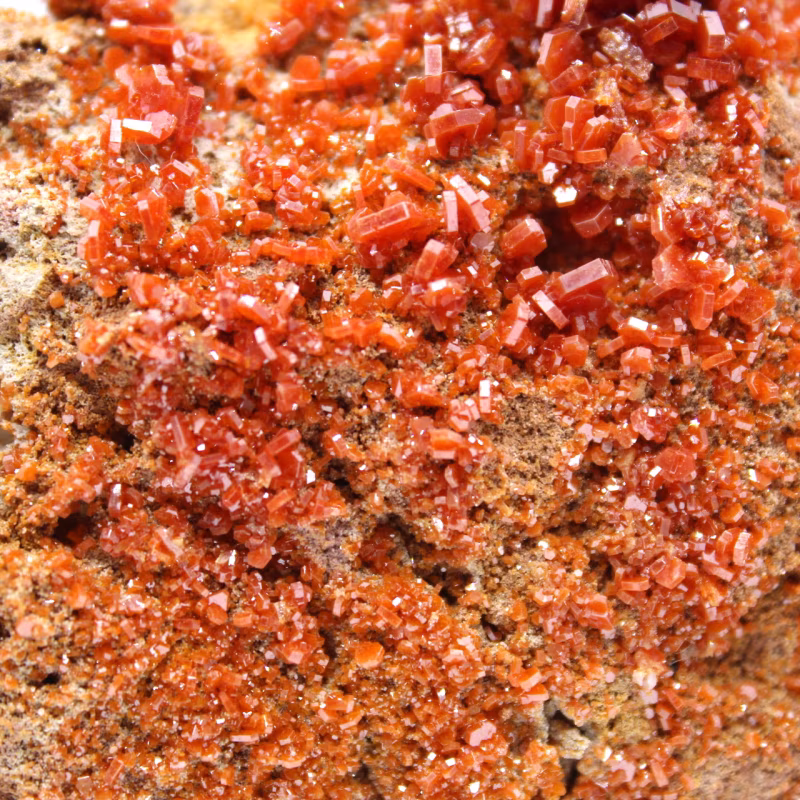 Discover vanadinite vanadinite maroc 049