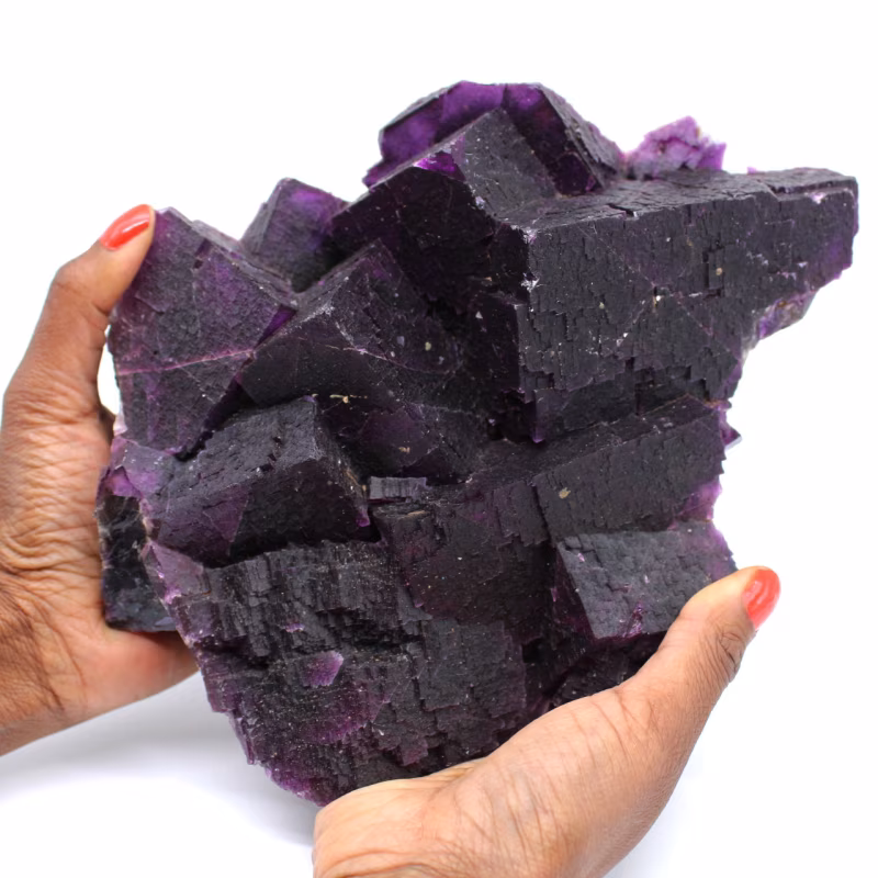 Fluorescent Minerals: When Stones Glow in the Dark mineral 8