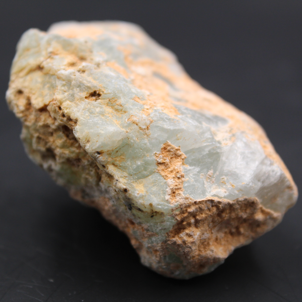 Green prehnite