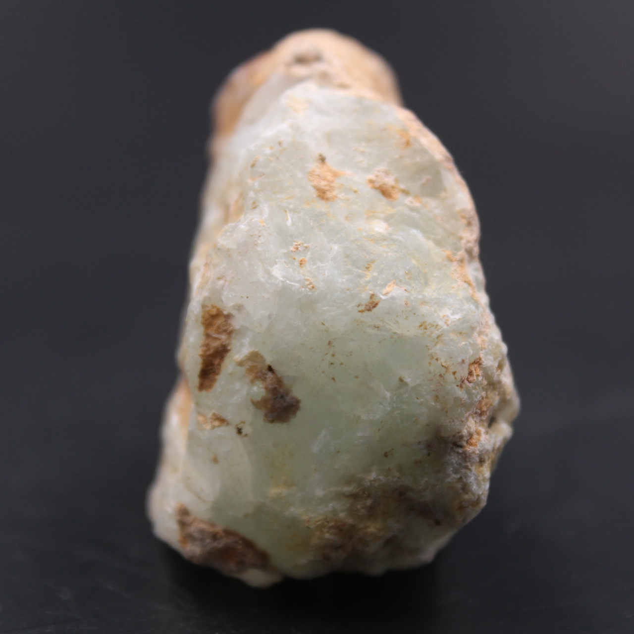 Green prehnite