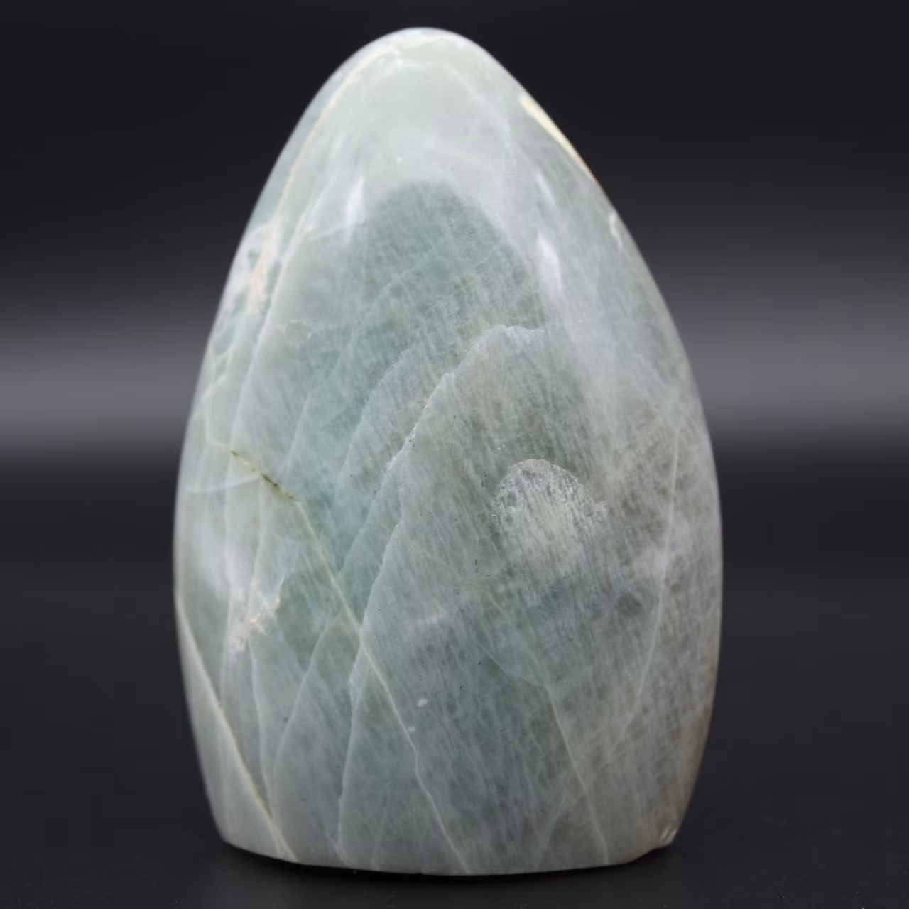 Block to lay in garnierite