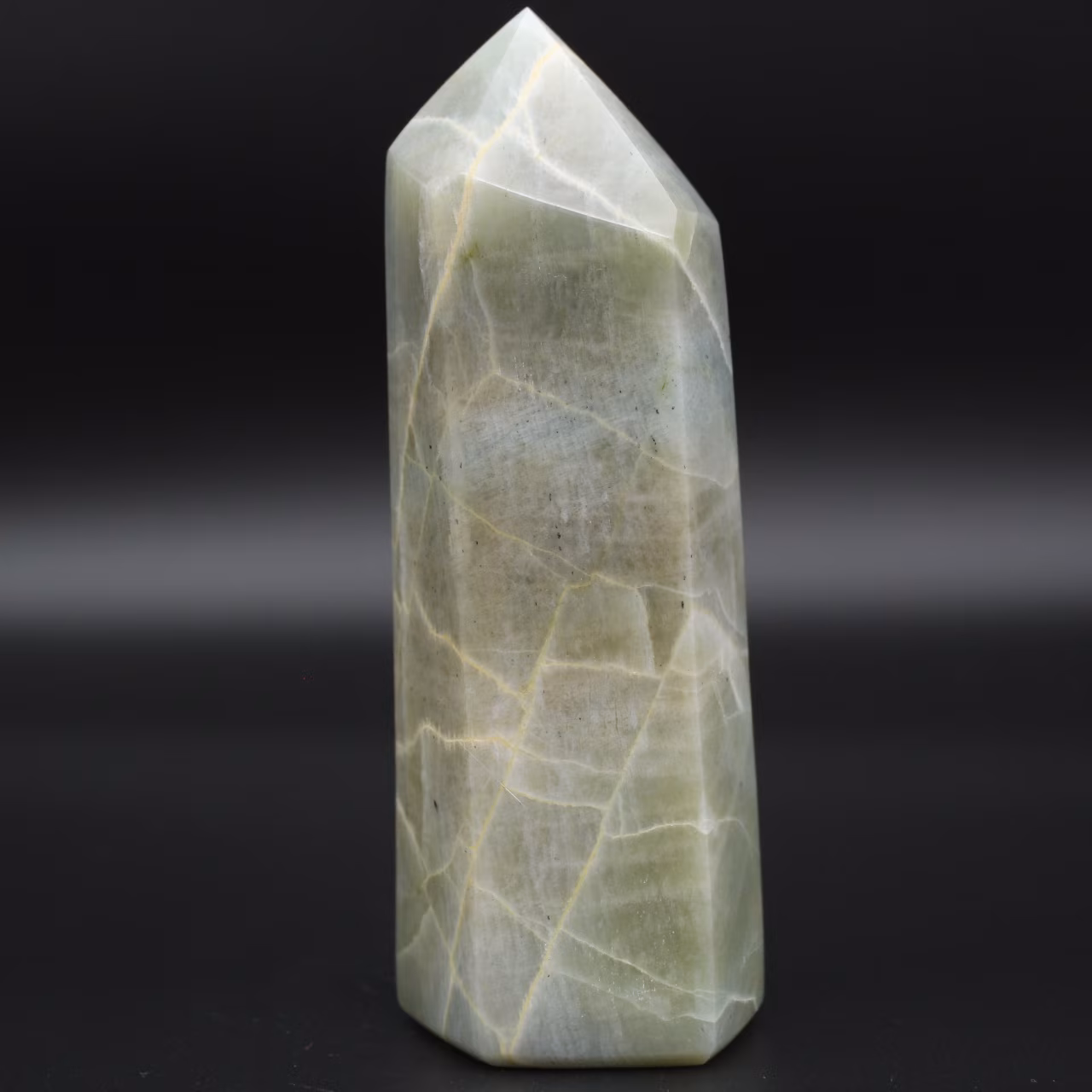 Garnierite prism