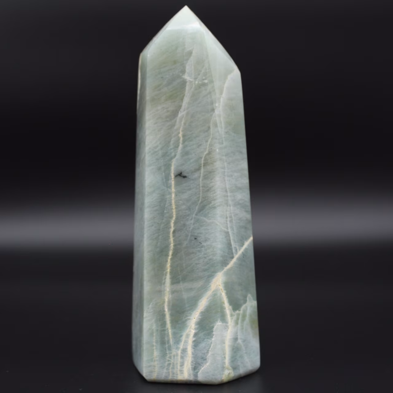Garnierite prism
