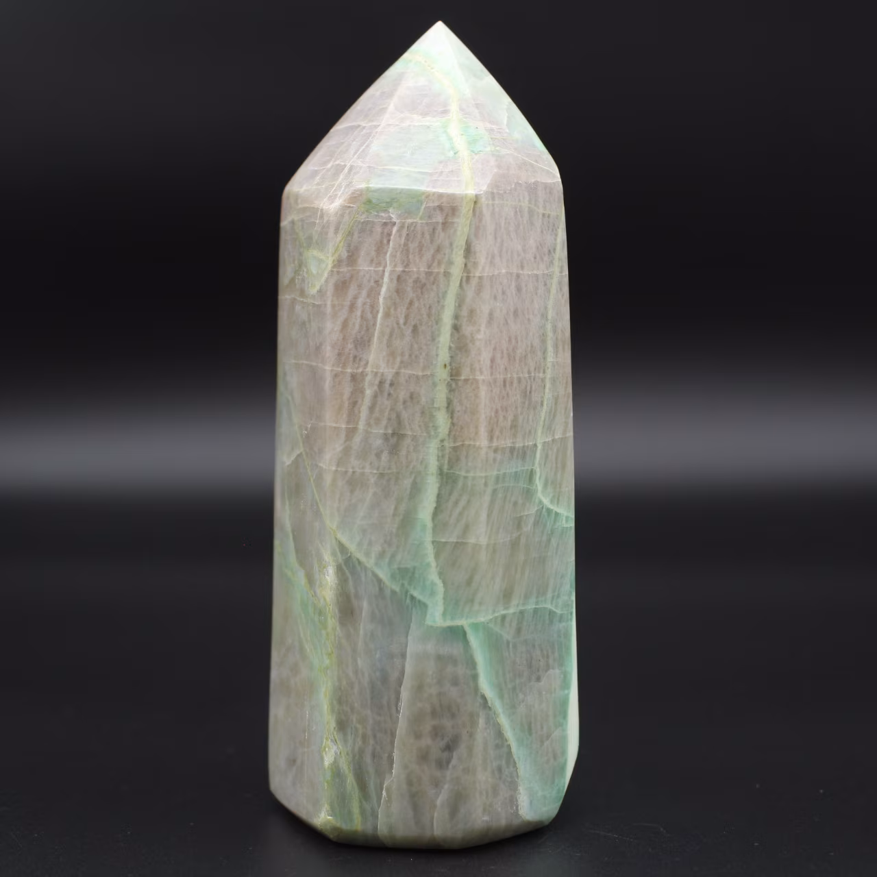 Garnierite prism