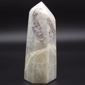 Garnierite prism