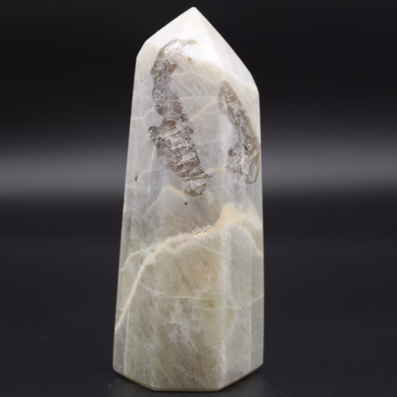 Garnierite prism