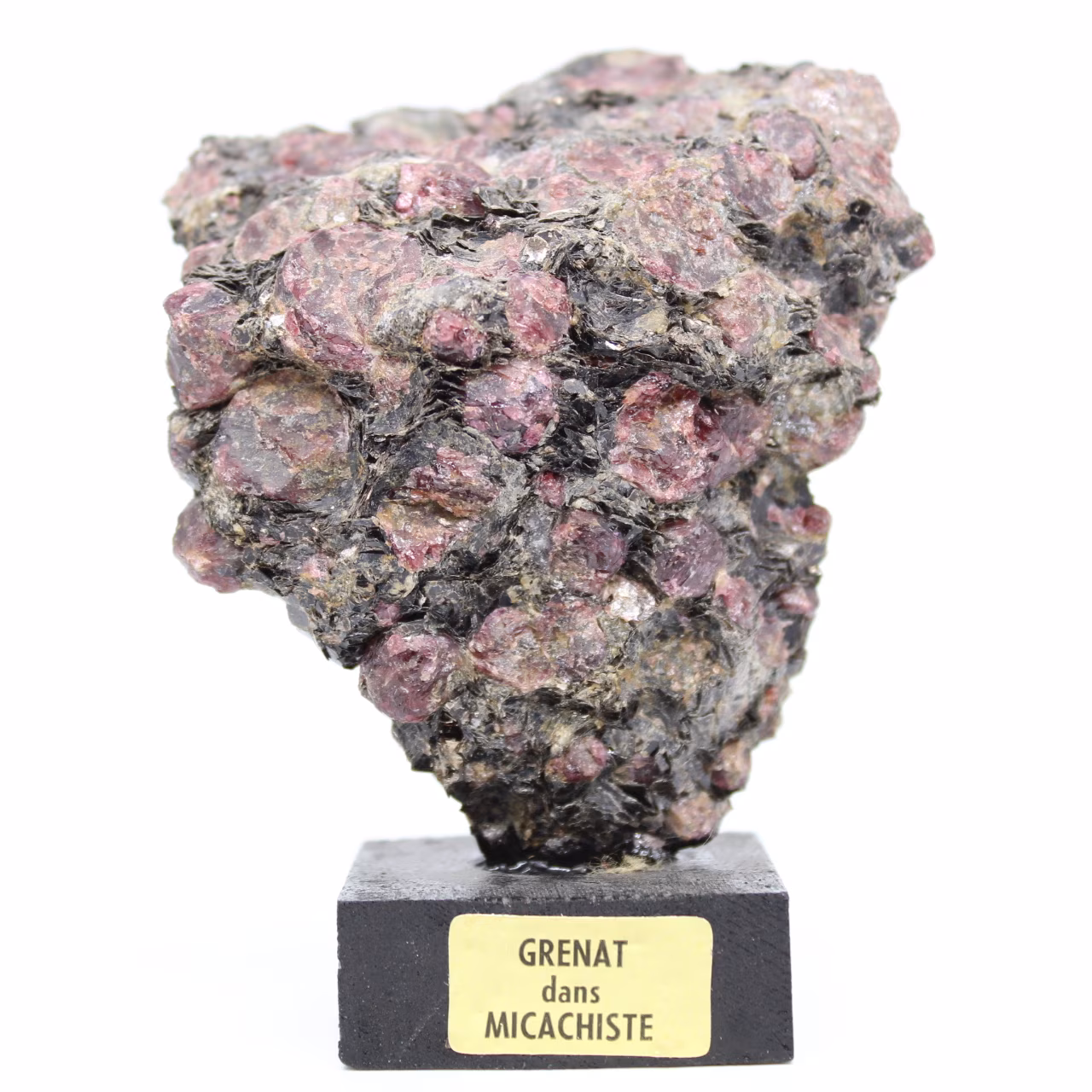 Garnet crystals on mica ganges