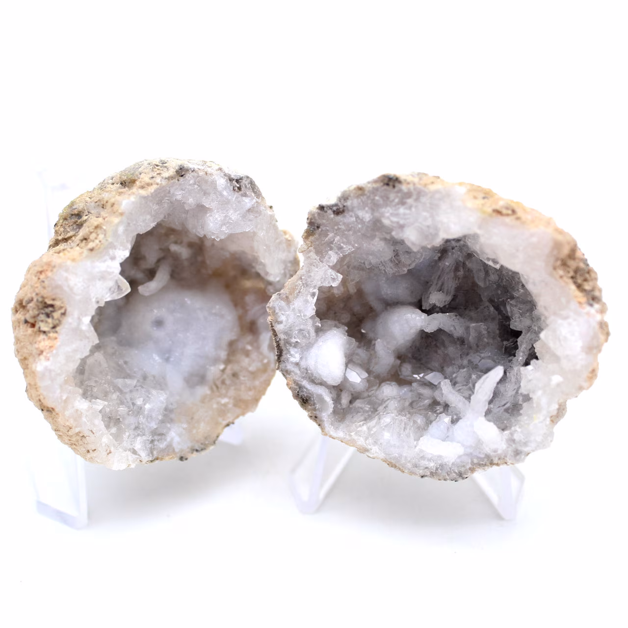 Whole coconut agate geode