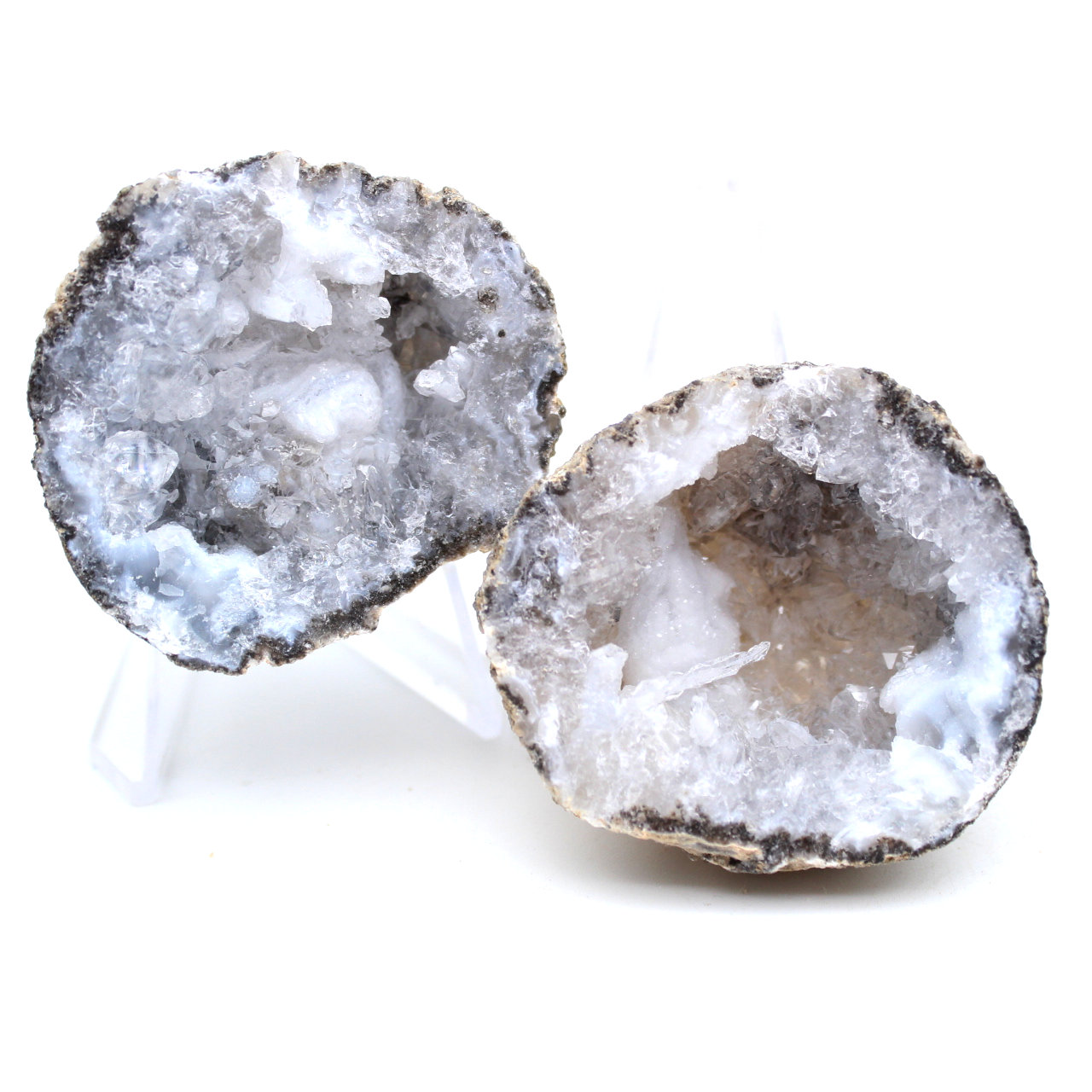 Whole coconut agate geode