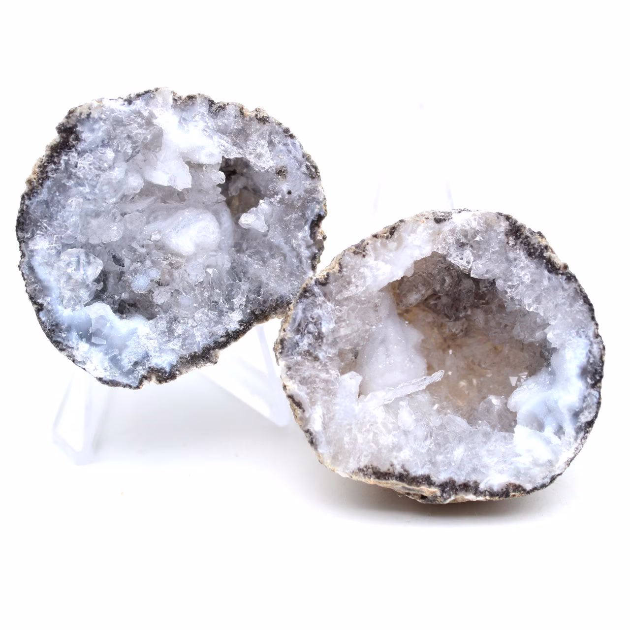 Whole coconut agate geode