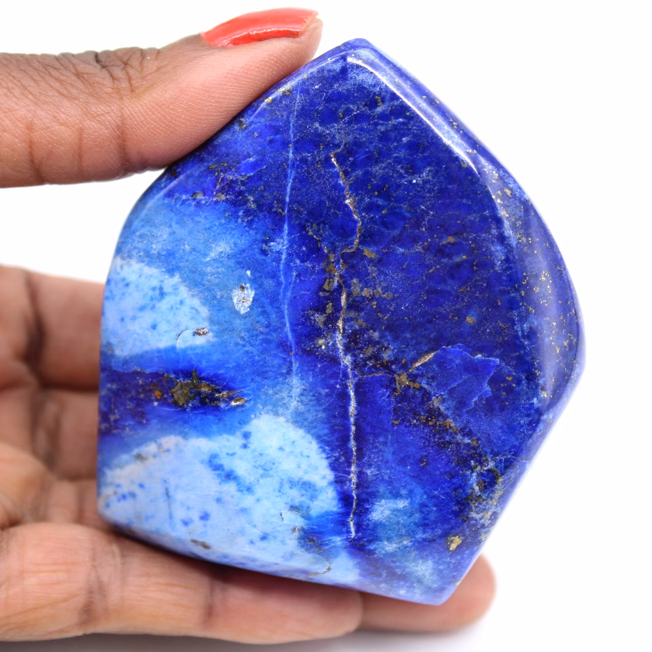 Polished lapis lazuli for decoration