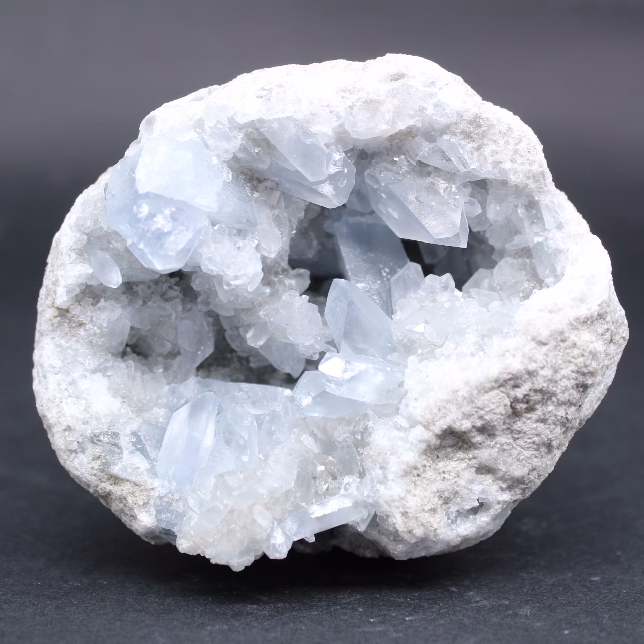 Collection natural celestite