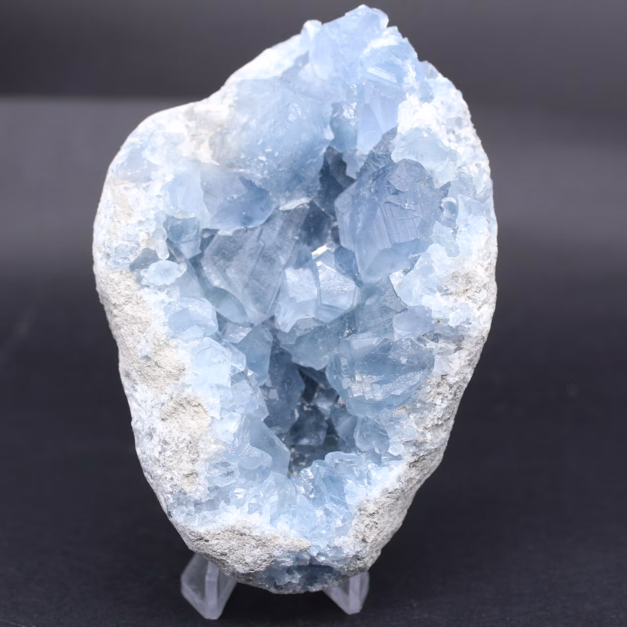 Natural celestite stone