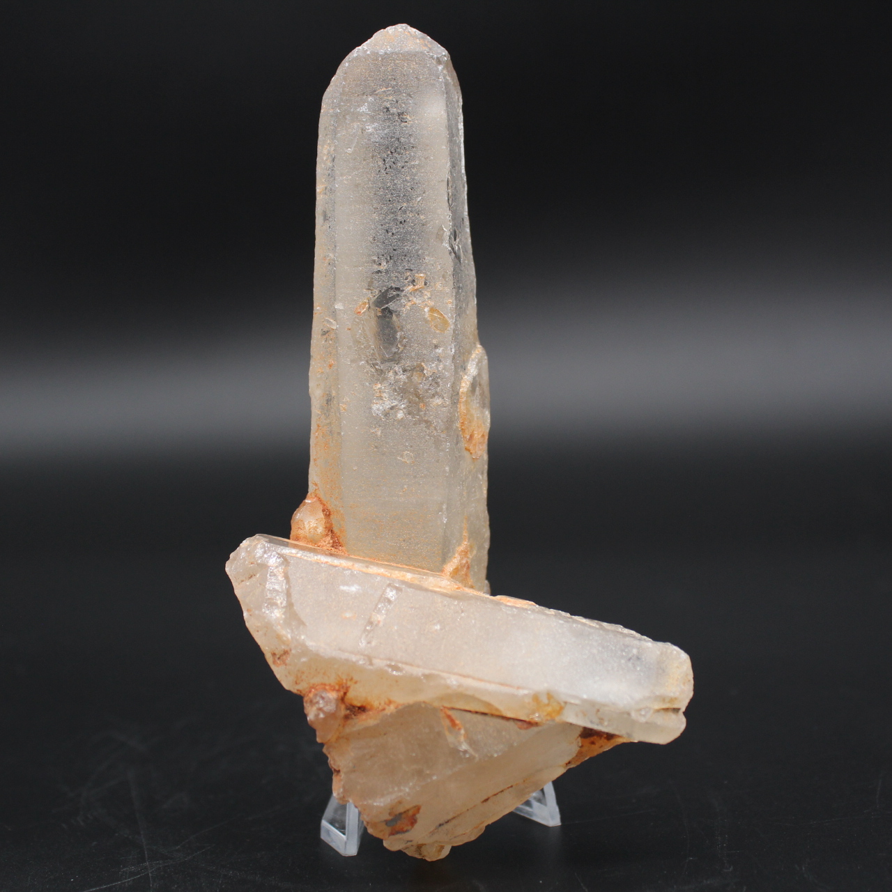 Natural quartz prism