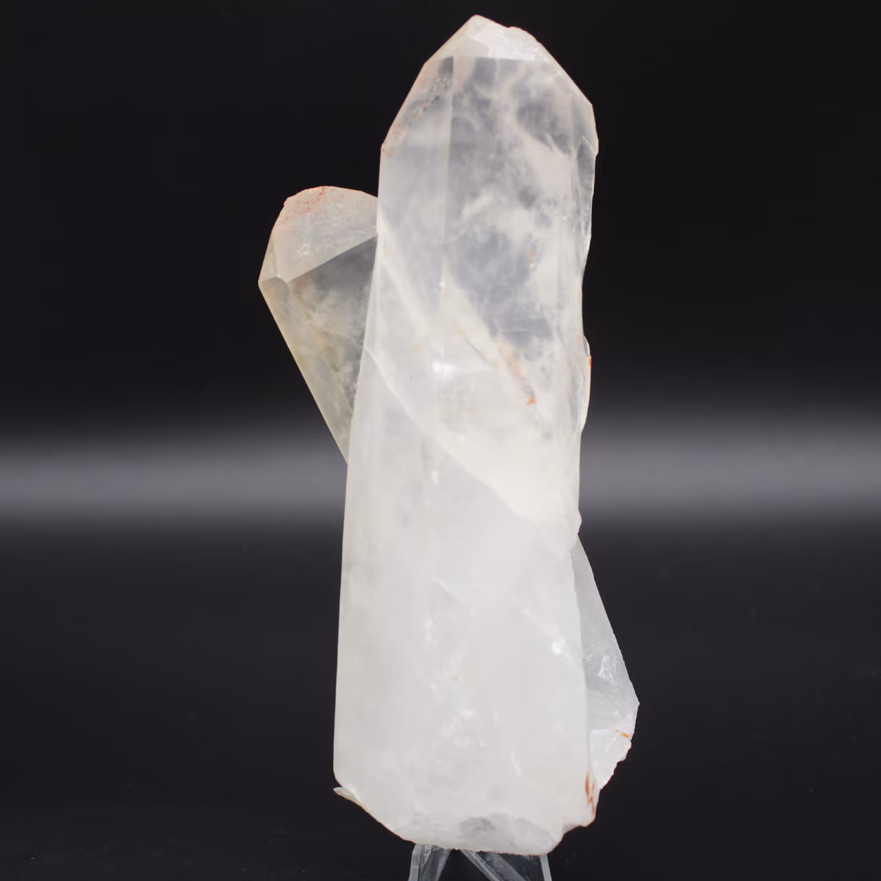 Natural quartz crystal