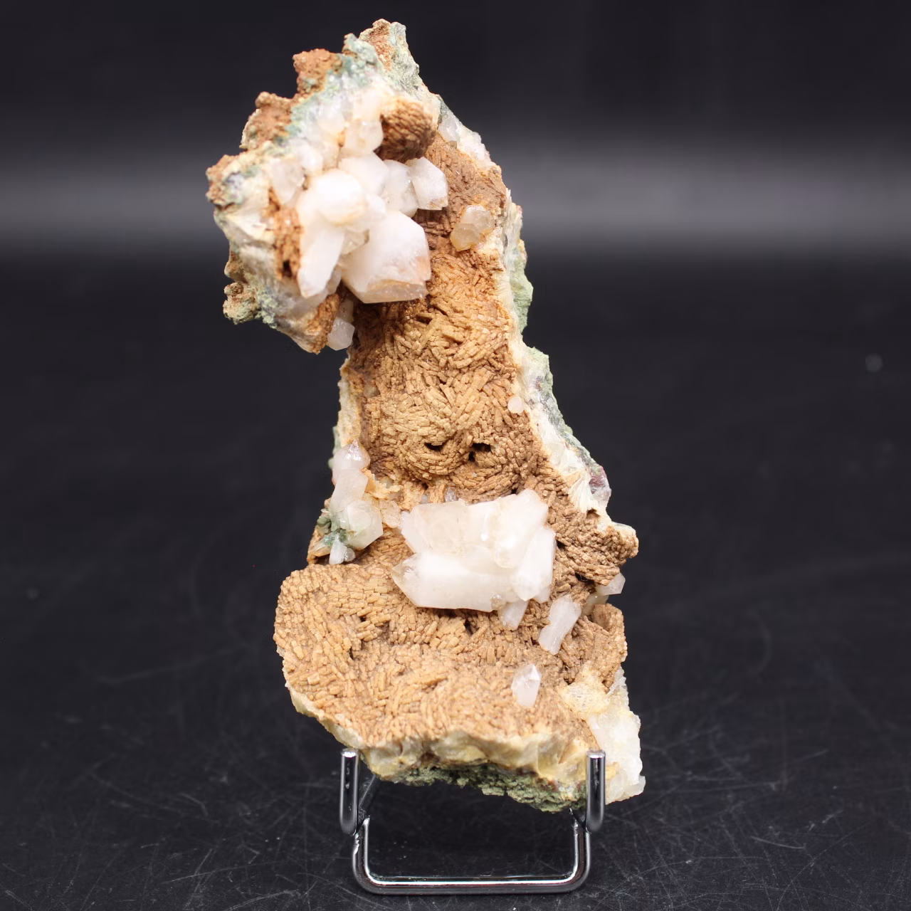 Quartz crystals and siderite