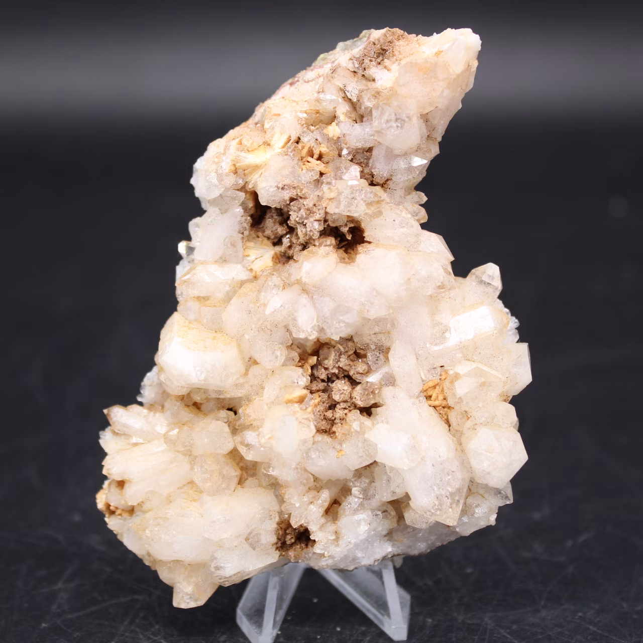 Quartz crystals and siderite