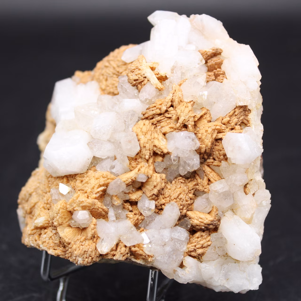 Quartz crystals and siderite