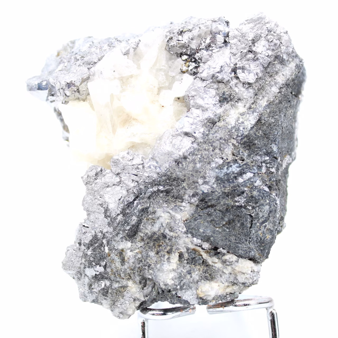 Skutterudite stone