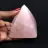 Pyramide aus rosenquarz
