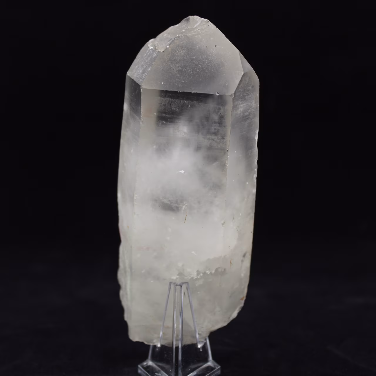 Raw rock crystal