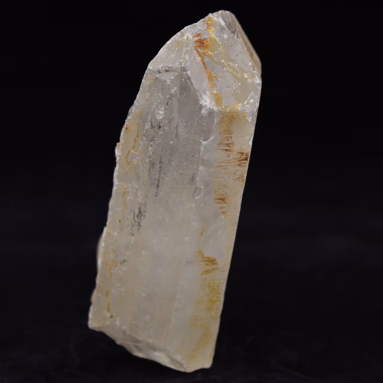 Raw rock crystal