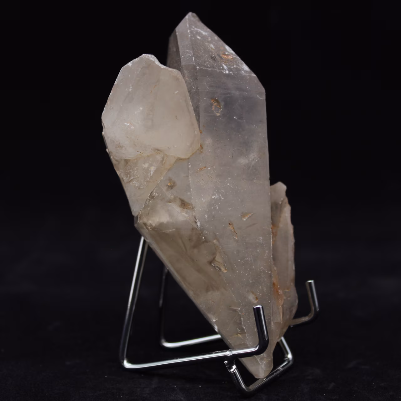 Raw rock crystal