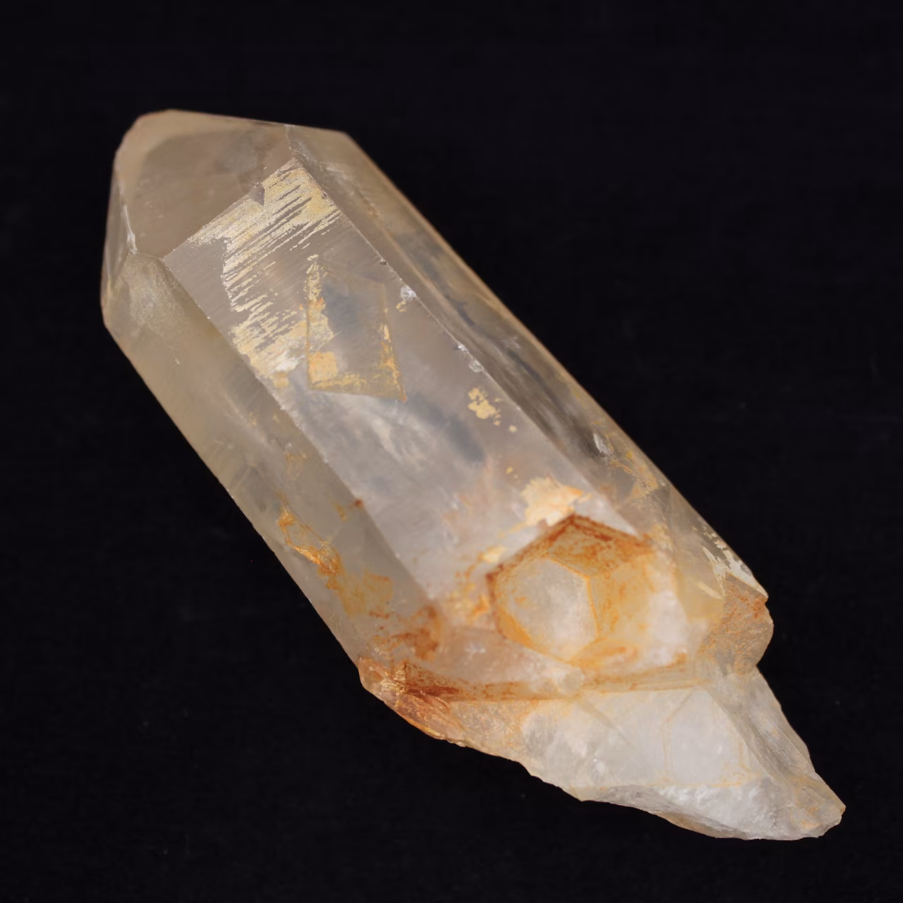 Raw rock crystal