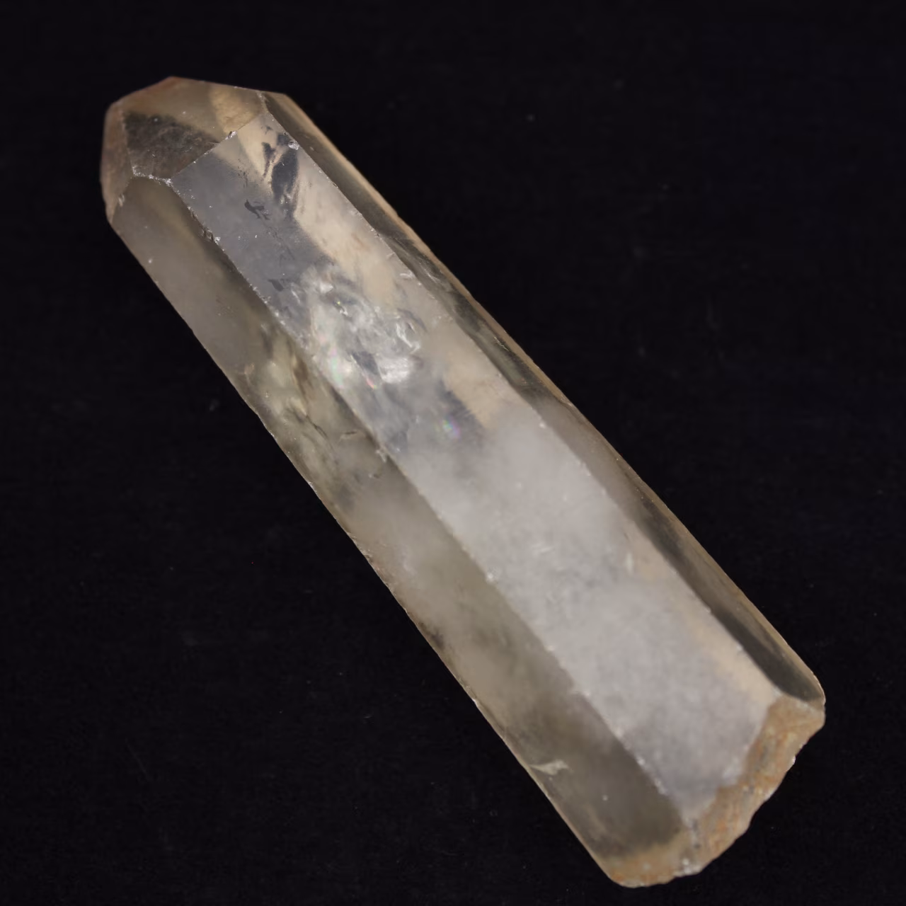 Raw rock crystal
