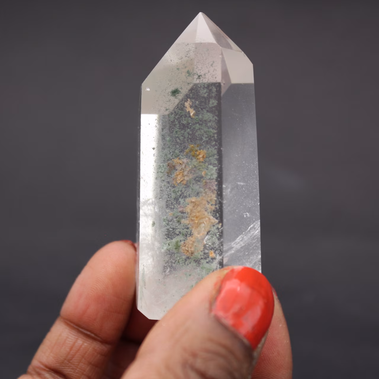 Quartz with chlorite inclusion