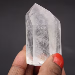 Quartz with chlorite inclusion