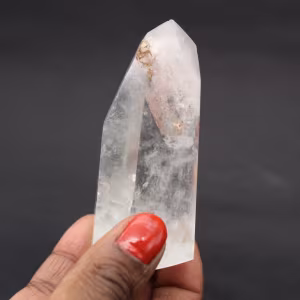 Quartz prism with inclusion