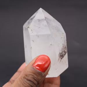Quartz prism with inclusion