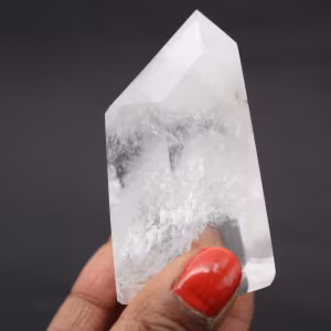 Quartz prism with inclusion