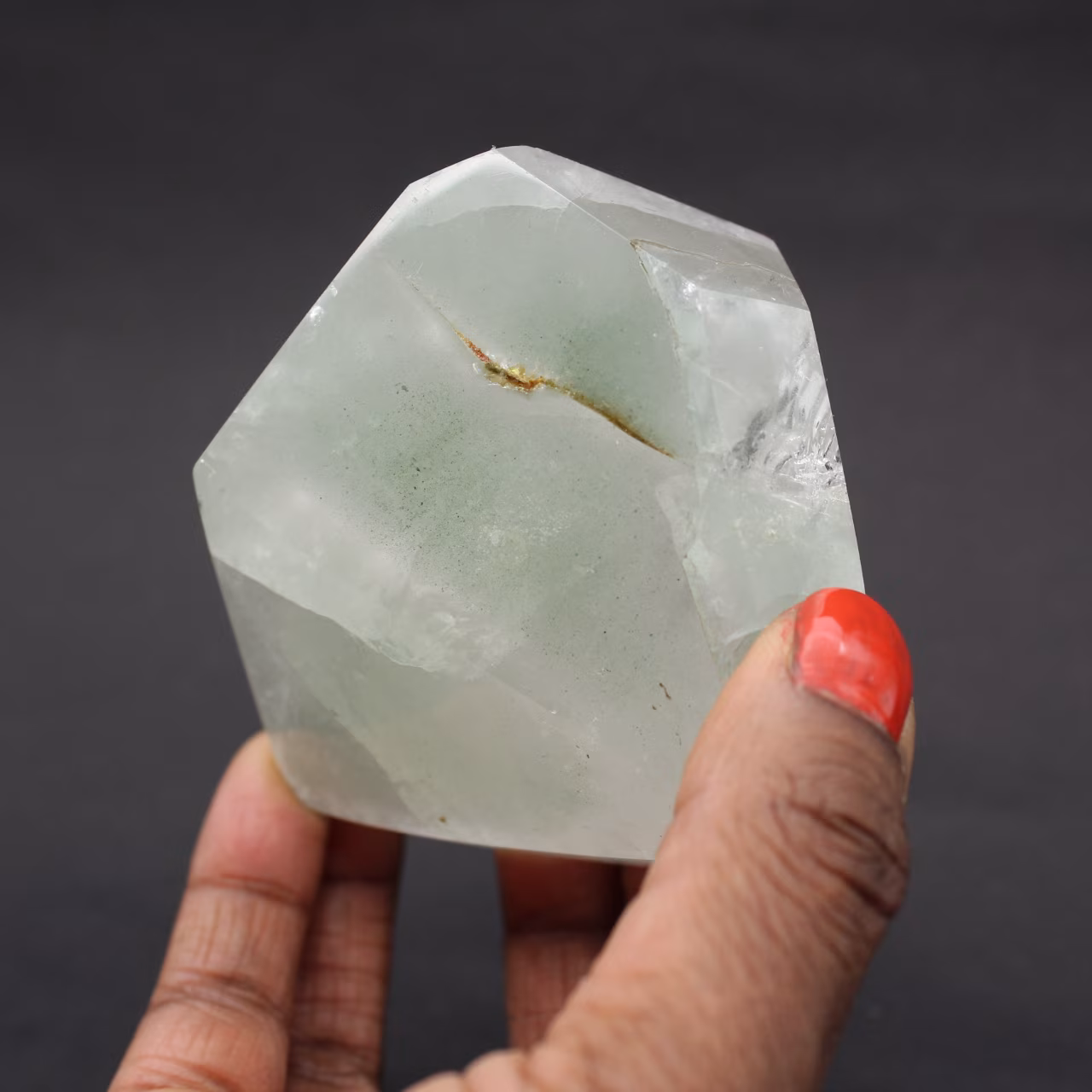 Quartz crystal prism with chlorite inclusion