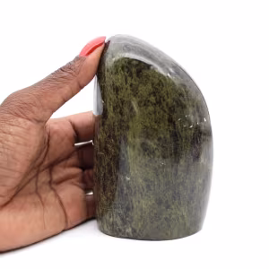Natural ornamental diopside