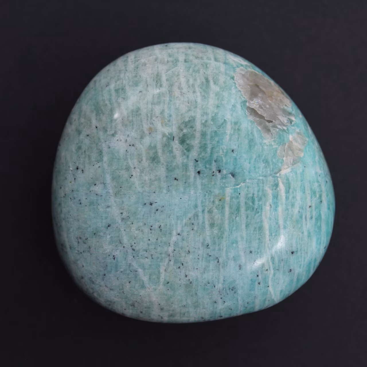 Amazonite pebble