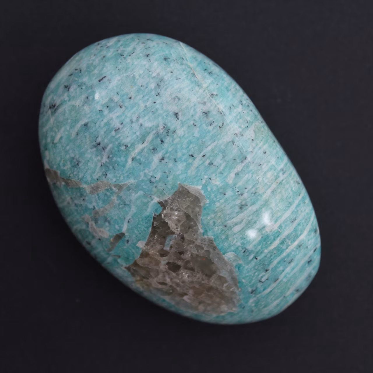 Amazonite pebble
