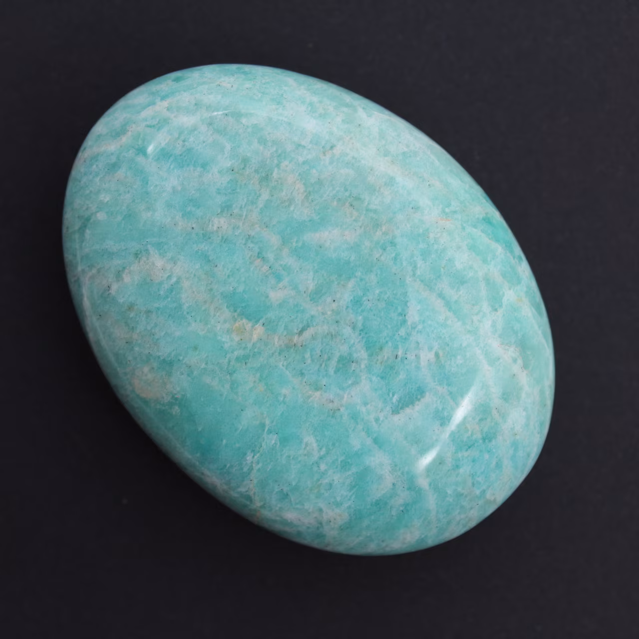 Amazonite pebble