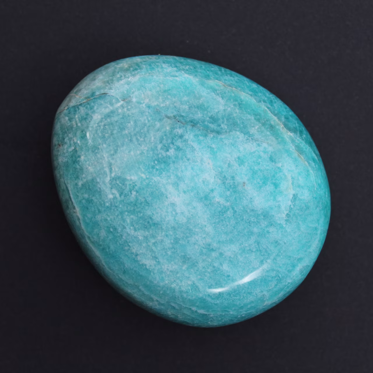 Amazonite pebble