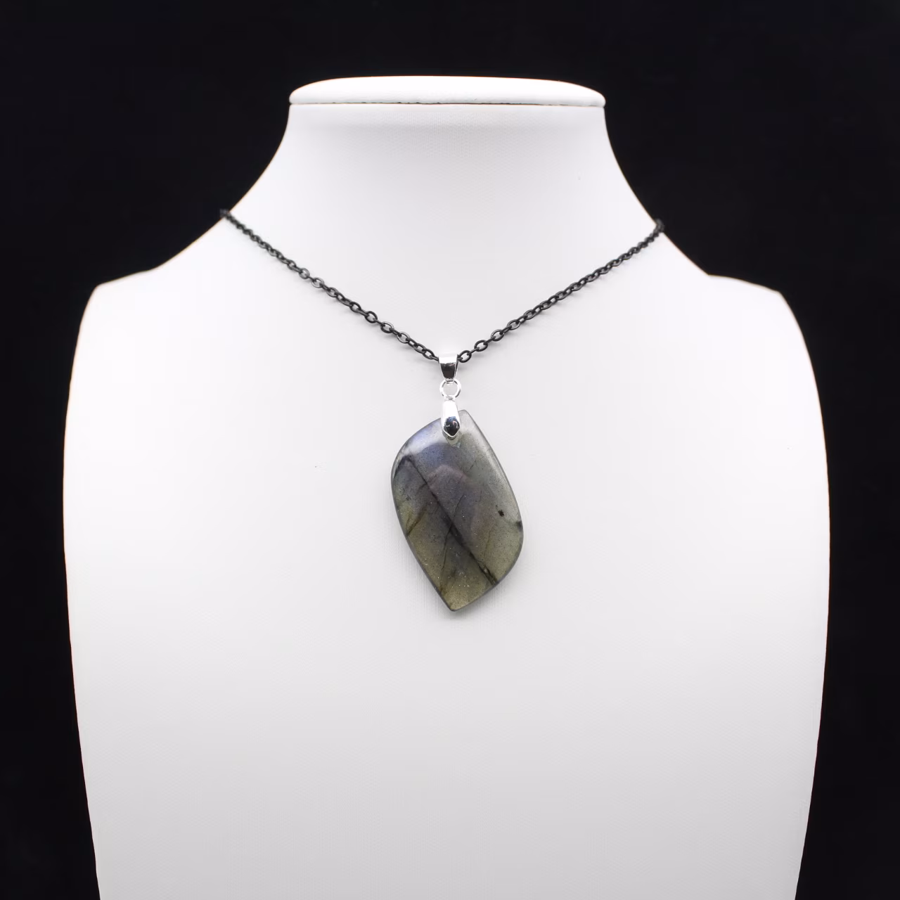Labradorite Pendant
