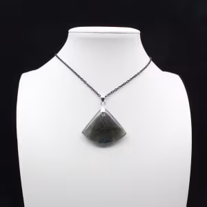 Labradorite Madagascar