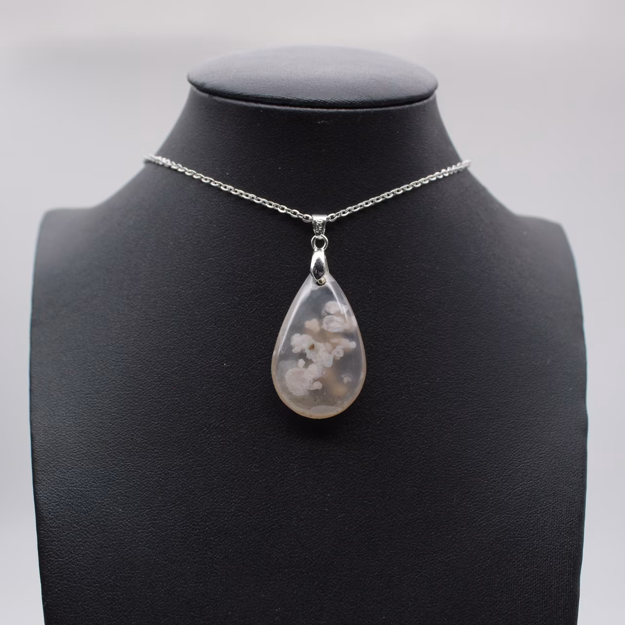 Teardrop Flower Agate Pendant