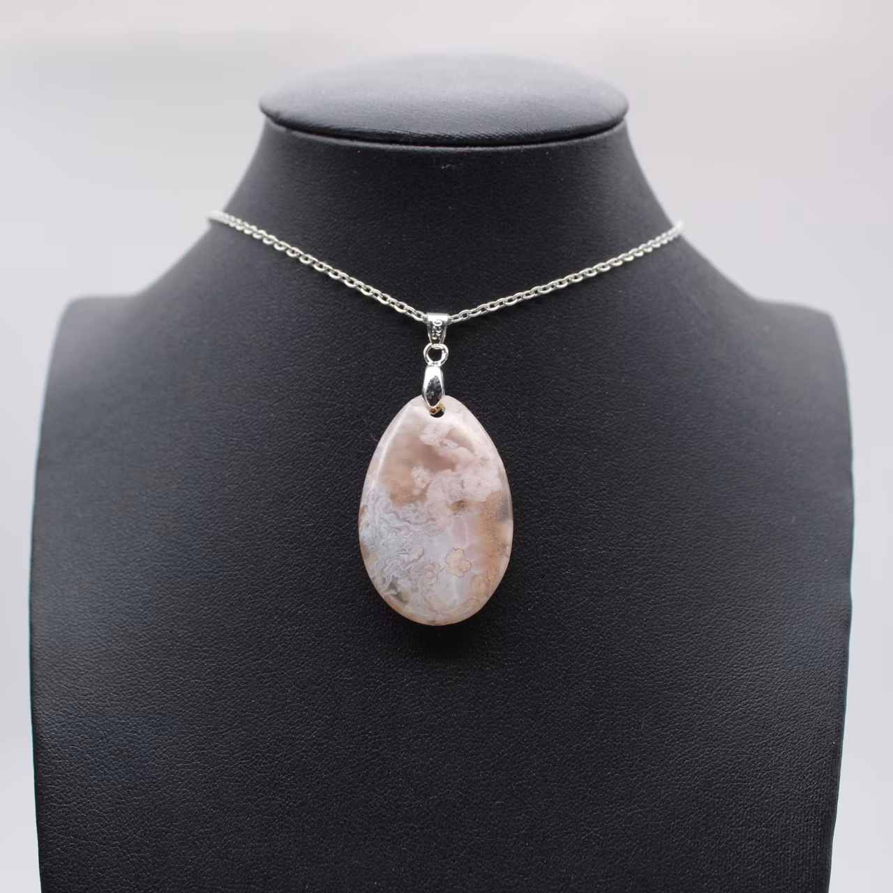 Oval Flower Agate Pendant
